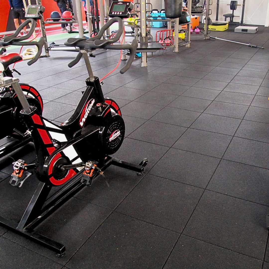 Pavimentazione ECO-GYM in gomma riciclata ideale per palestre polifunzionali